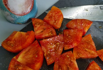 Фото шага рецепта Салат капрезе 190499 шаг 4  