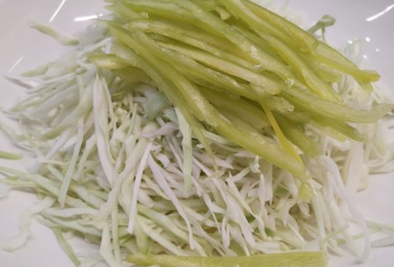 Фото шага рецепта Салат Коул слоу 190426 шаг 2  