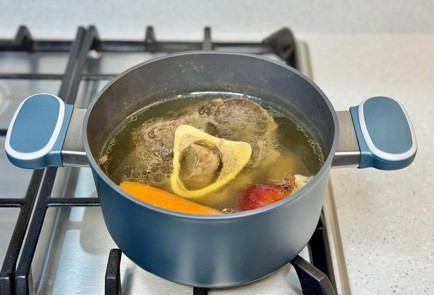 Фото шага рецепта Салат Новогодний восторг с гранатом и говядиной 188062 шаг 1