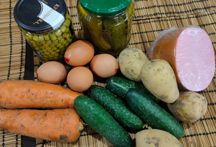 Фото шага рецепта Салат оливье побыстрому 175128 шаг 1  