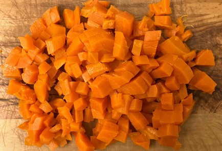 Фото шага рецепта Оливье с вустерширским соусом 175346 шаг 7  