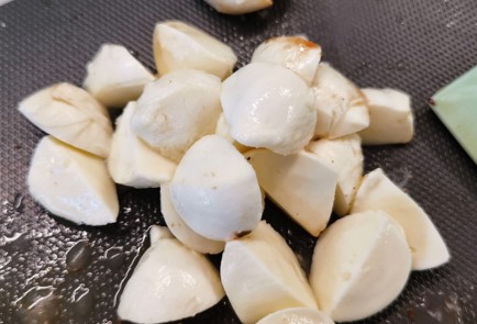 Фото шага рецепта Салат понеаполитански 174933 шаг 2  