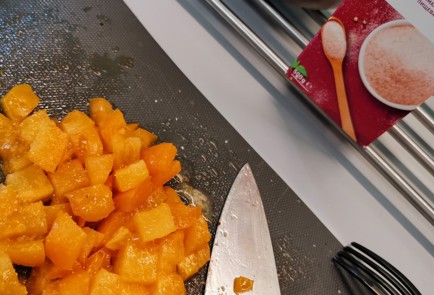 Фото шага рецепта Салат понеаполитански 174933 шаг 6  