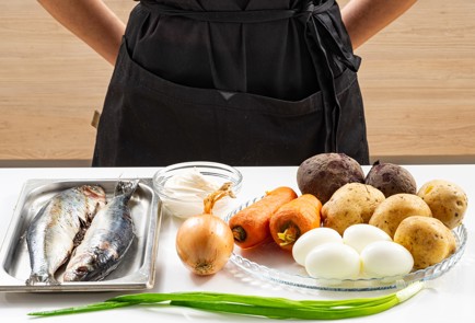 Фото шага рецепта Салат Под шубой 187812 шаг 1