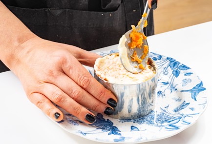 Фото шага рецепта Салат Под шубой 187812 шаг 9