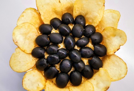 Фото шага рецепта Салат подсолнух 175407 шаг 14  