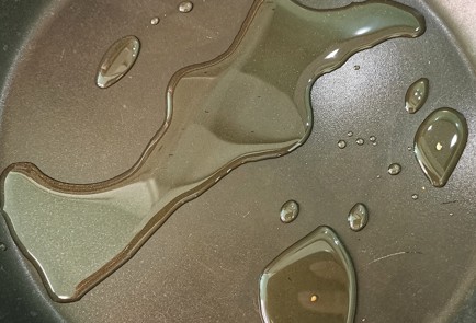 Фото шага рецепта Салат с адыгейским сыром зеленью и орехами 151218 шаг 16