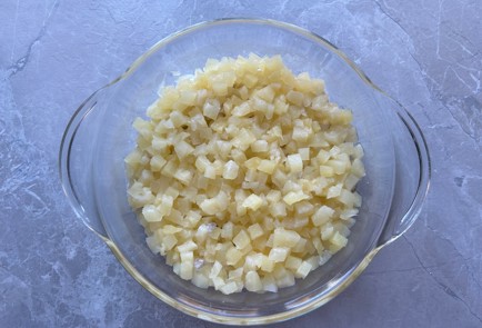 Фото шага рецепта Салат с ананасами и курицей 190544 шаг 6  