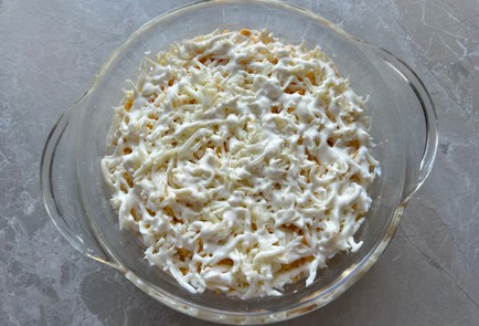 Фото шага рецепта Салат с ананасами и курицей 190544 шаг 9  