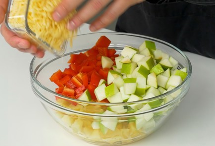 Фото шага рецепта Салат с ананасом 151438 шаг 7  