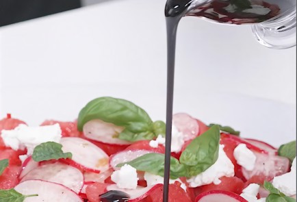 Фото шага рецепта Салат с арбузом и редиской 174108 шаг 12  