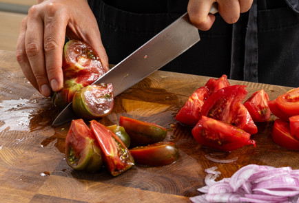 Фото шага рецепта Салат с баклажанами и помидорами 189951 шаг 4  