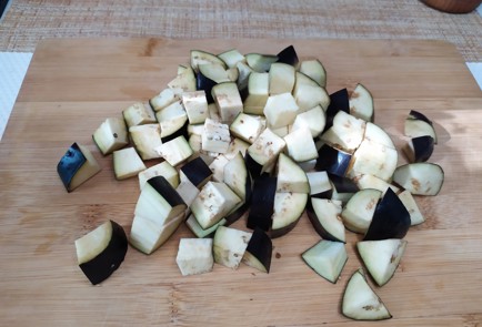 Фото шага рецепта Салат с баклажанами 190130 шаг 1  