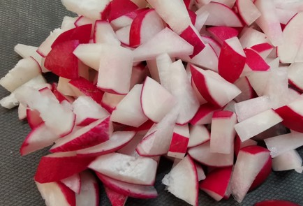 Фото шага рецепта Летний салат с базиликом 189715 шаг 2  