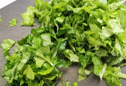 Фото шага рецепта Салат с базиликом 191039 шаг 7  