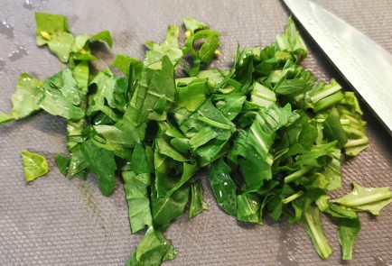 Фото шага рецепта Салат с беконом и горошком 153012 шаг 1