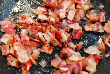 Фото шага рецепта Салат с беконом и горошком 153012 шаг 8