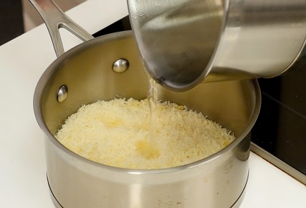 Фото шага рецепта Салат с брезаолой и клубничной заправкой 93767 шаг 1  