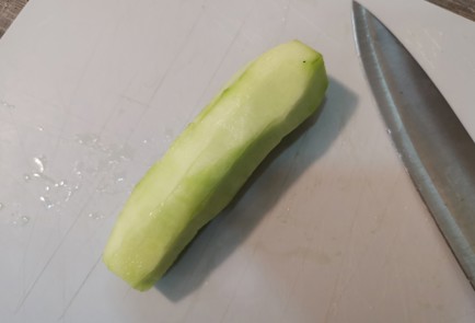 Фото шага рецепта Салат с брынзой 176317 шаг 1  