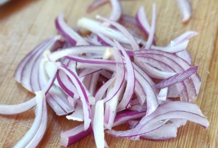 Фото шага рецепта Салат с бурратой помидорами и курицей гриль 174113 шаг 4  