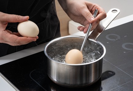 Фото шага рецепта Салат с черемшой 176195 шаг 2  