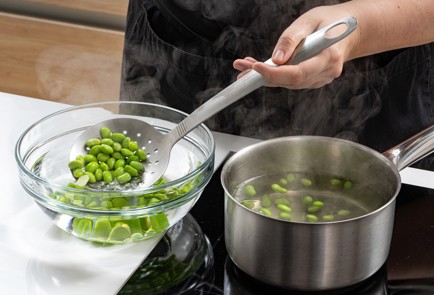 Фото шага рецепта Салат с черемшой 176195 шаг 4  