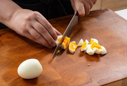 Фото шага рецепта Салат с черемшой 176195 шаг 6  