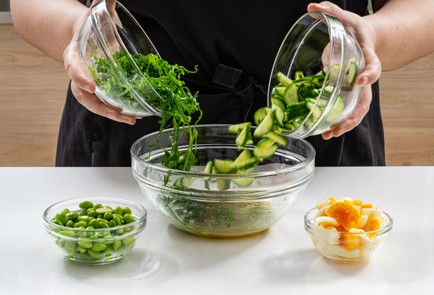 Фото шага рецепта Салат с черемшой 176195 шаг 9  