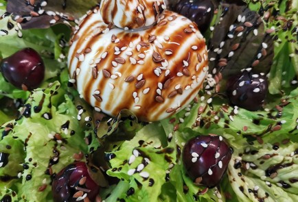 Фото шага рецепта Салат с черешней и сыром буррата 173886 шаг 7  