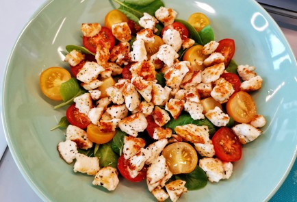 Фото шага рецепта Салат с черкесским сыром и свежей горчицей 151219 шаг 12