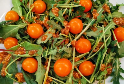 Фото шага рецепта Салат с черной икрой 174453 шаг 10  