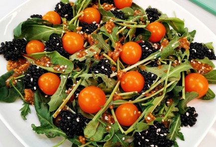 Фото шага рецепта Салат с черной икрой 174453 шаг 12  