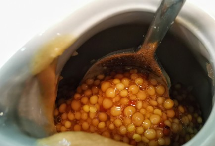 Фото шага рецепта Салат с черной икрой 174453 шаг 6  