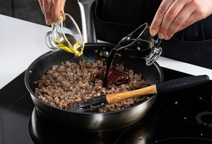 Фото шага рецепта Салат с фаршем покорейски 191189 шаг 8  