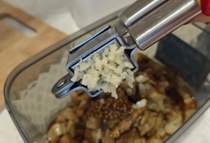 Фото шага рецепта Салат с гребешками и запеченными овощами 191213 шаг 7  