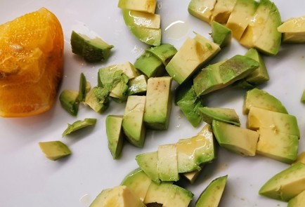 Фото шага рецепта Салат с грибами шимеджи и базиликом 152662 шаг 2  