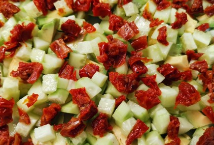 Фото шага рецепта Салат с грибами шимеджи и базиликом 152662 шаг 6  