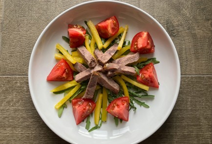 Фото шага рецепта Салат с грудинкой и базиликом 189741 шаг 13  