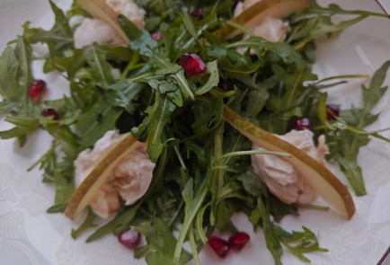 Фото шага рецепта Салат с грушей и руколой 188121 шаг 8