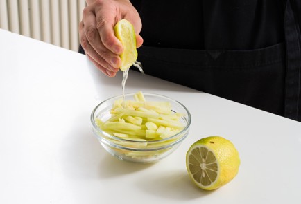 Фото шага рецепта Салат с грядки 152514 шаг 5  