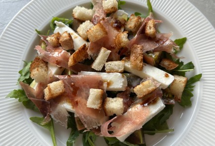 Фото шага рецепта Салат с хамоном и руколой 174536 шаг 11  