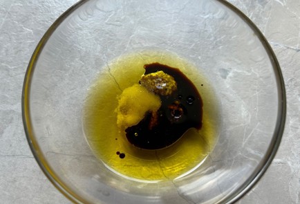 Фото шага рецепта Салат с хамоном и руколой 174536 шаг 7  