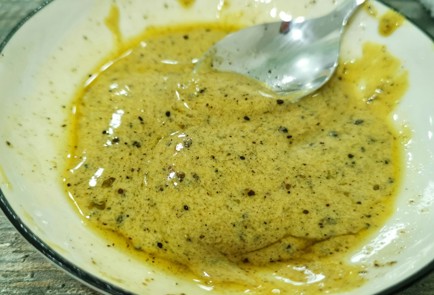 Фото шага рецепта Салат с хурмой и сыром 175208 шаг 10  