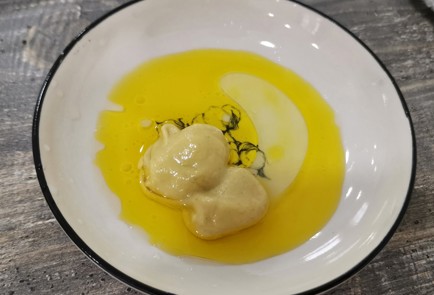 Фото шага рецепта Салат с хурмой и сыром 175208 шаг 8  