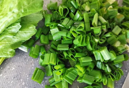 Фото шага рецепта Салат с индейкой и сулугуни 173588 шаг 1  