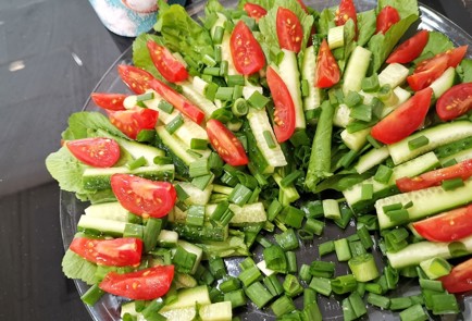 Фото шага рецепта Салат с индейкой и сулугуни 173588 шаг 6  