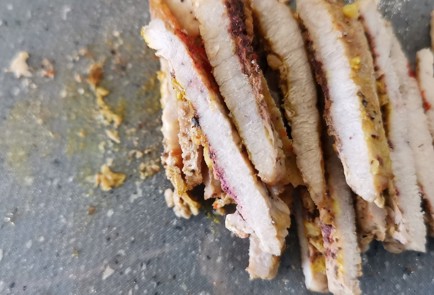 Фото шага рецепта Салат с индейкой и сулугуни 173588 шаг 8  