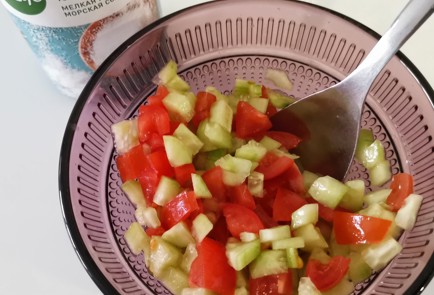 Фото шага рецепта Салат с кедровыми орехами 173583 шаг 5  