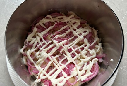 Фото шага рецепта Салат с консервированными шампиньонами 175159 шаг 13  