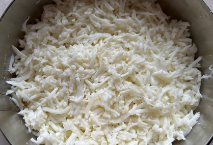 Фото шага рецепта Салат с консервированными шампиньонами 175159 шаг 15  